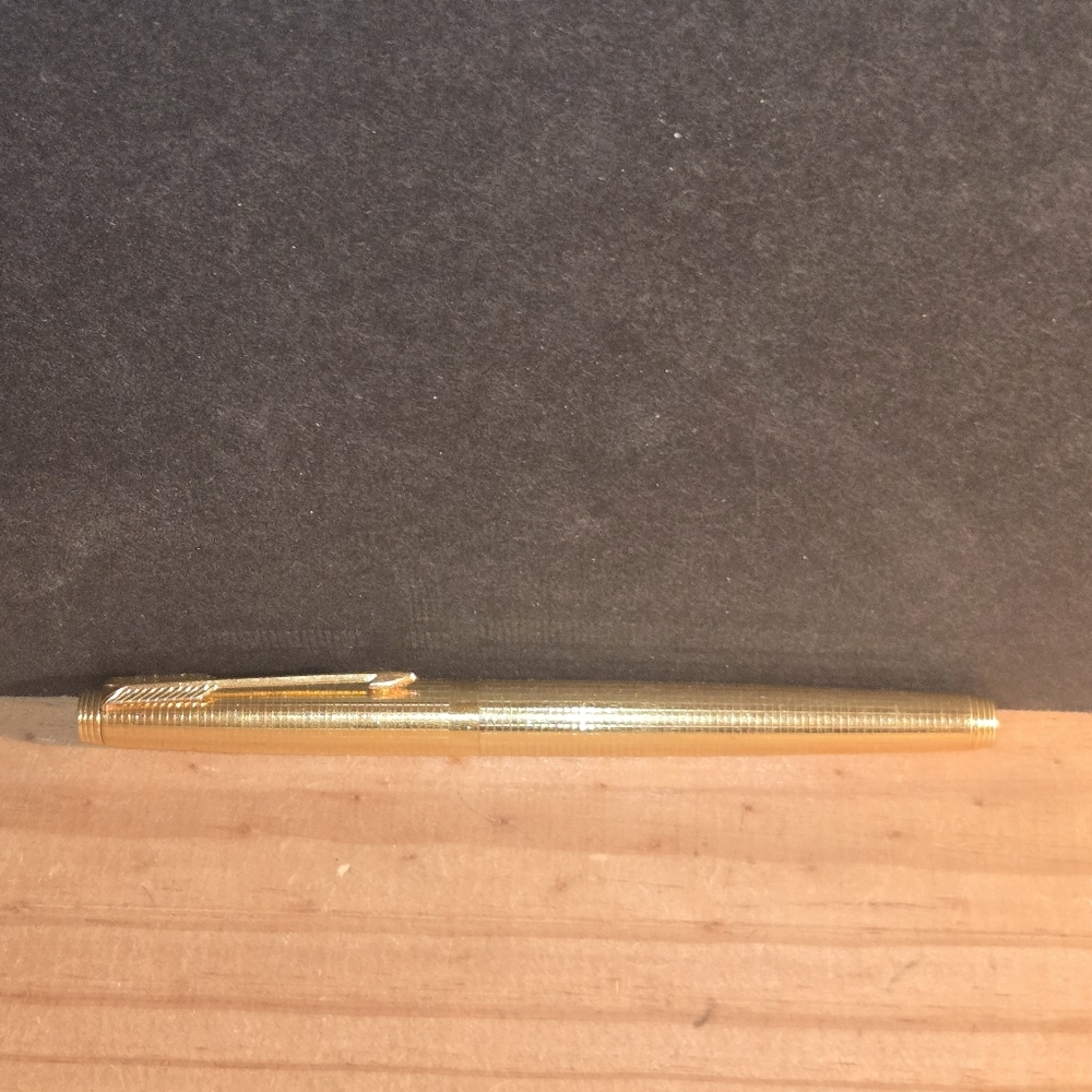 RARE CROSSHATCH GOLD FILLED PARKER 75 CISELE W/ 14K NIB FOUNTAIN PEN COMPLETE